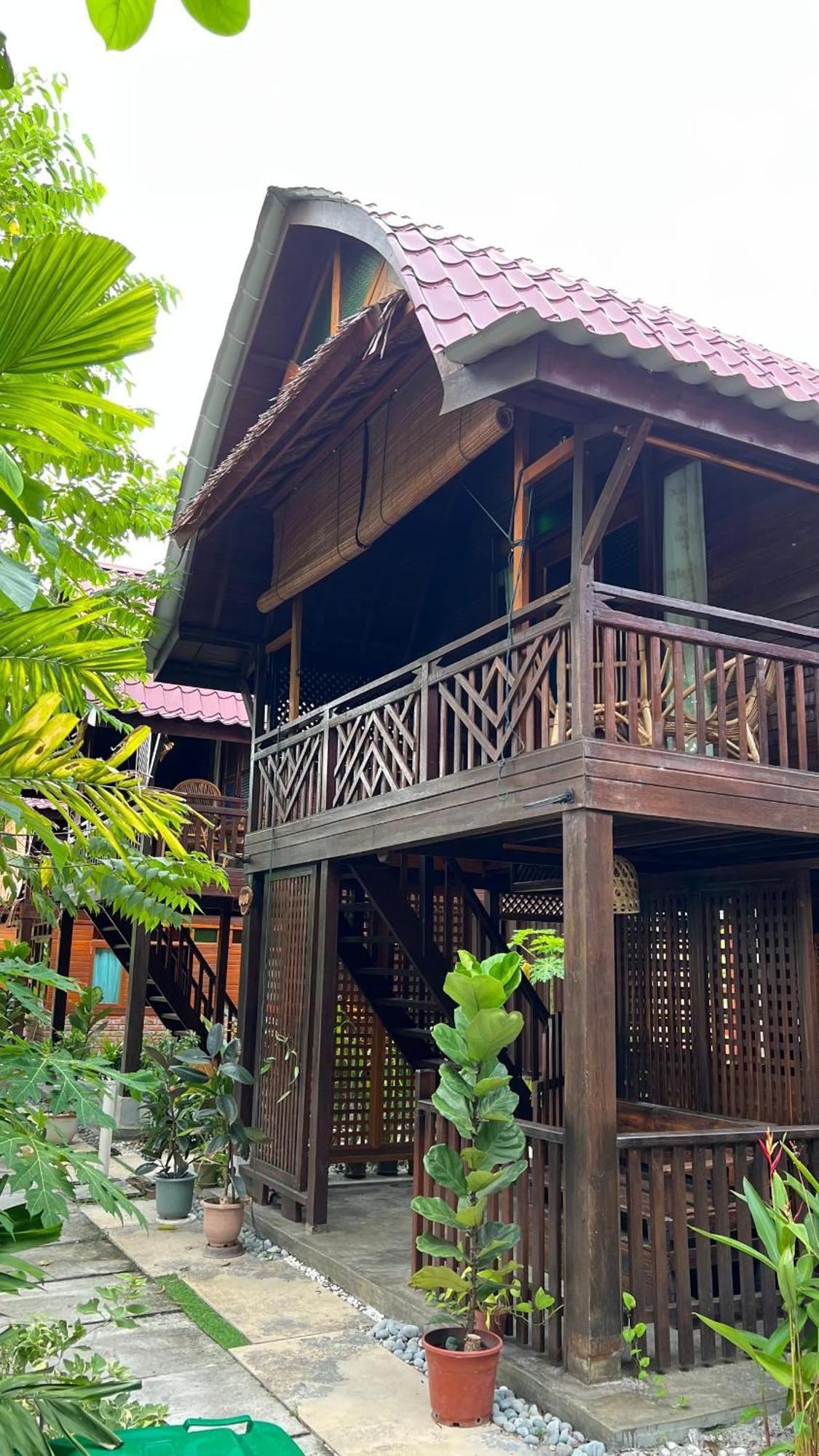 Golden Chenang Village 珍南海滩 外观 照片